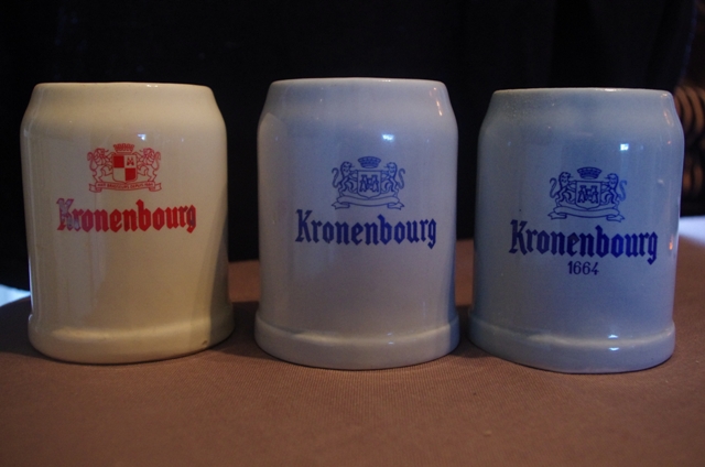 3 CHOPES EN GRES KRONENBOURG